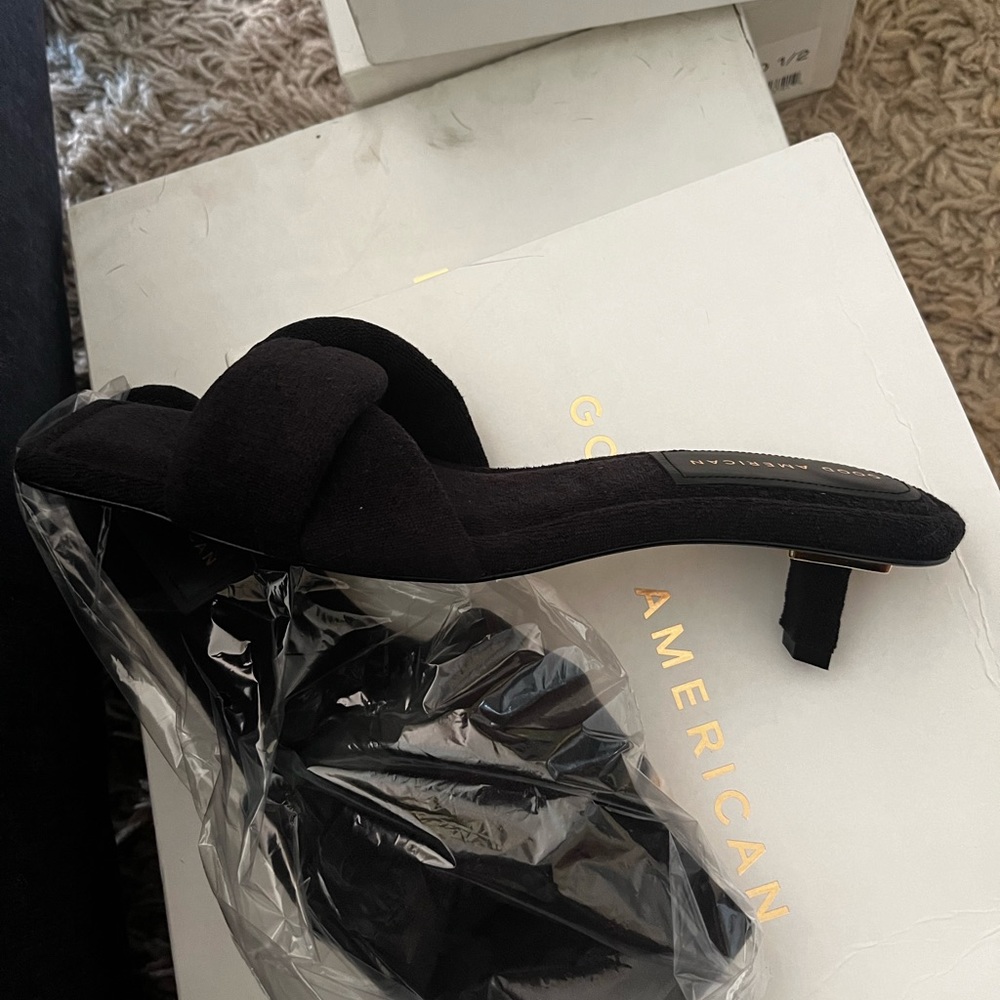 Good American Terry Cloth Sandal w/kitten heel